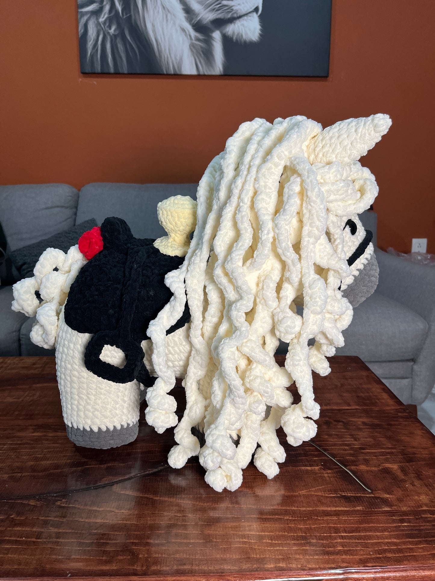 Mega Caballo Trueno con silla de montar