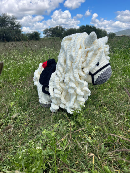 Mega Caballo Trueno con silla de montar